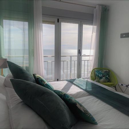 Apartamento Con Vistas Al Mar Primera Linea De Playa Del Postiguet Leilighet Alicante Eksteriør bilde