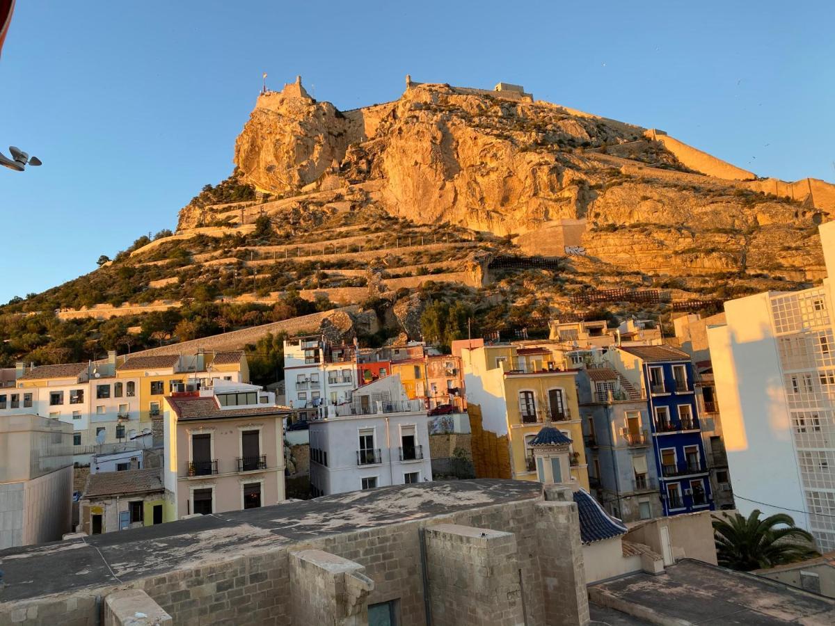 Apartamento Con Vistas Al Mar Primera Linea De Playa Del Postiguet Leilighet Alicante Eksteriør bilde