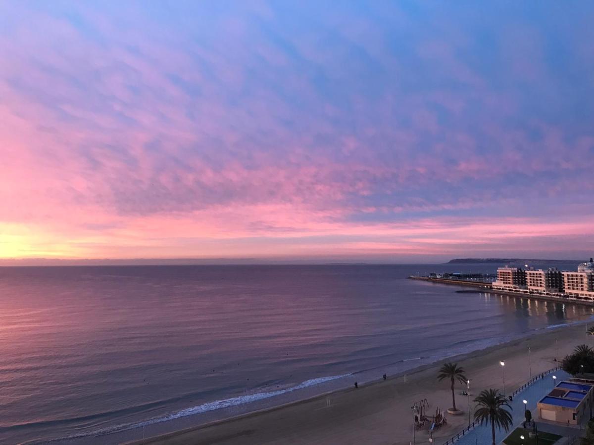 Apartamento Con Vistas Al Mar Primera Linea De Playa Del Postiguet Leilighet Alicante Eksteriør bilde