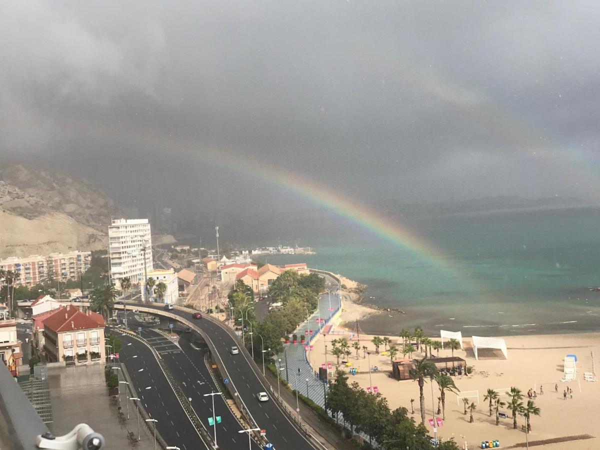 Apartamento Con Vistas Al Mar Primera Linea De Playa Del Postiguet Leilighet Alicante Eksteriør bilde