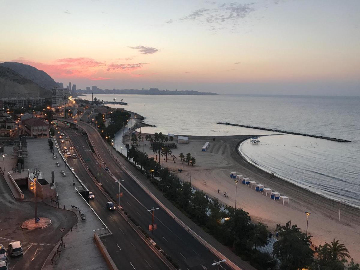 Apartamento Con Vistas Al Mar Primera Linea De Playa Del Postiguet Leilighet Alicante Eksteriør bilde