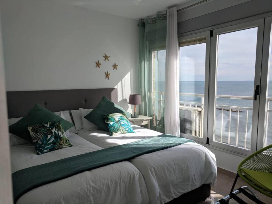 Apartamento Con Vistas Al Mar Primera Linea De Playa Del Postiguet Leilighet Alicante Eksteriør bilde