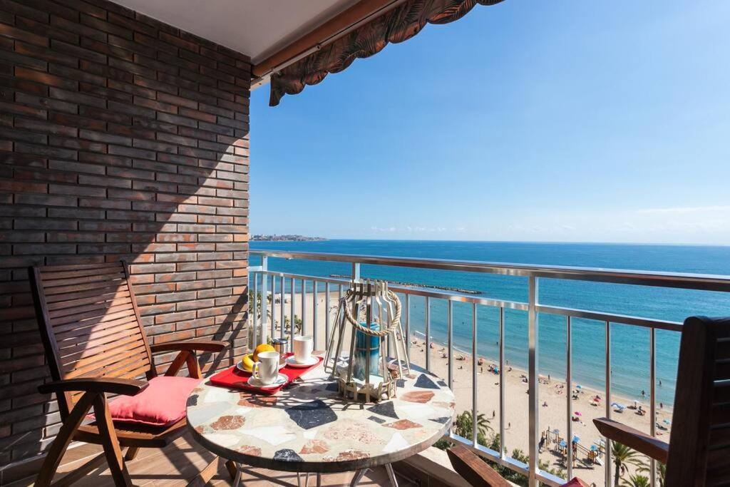 Apartamento Con Vistas Al Mar Primera Linea De Playa Del Postiguet Leilighet Alicante Eksteriør bilde