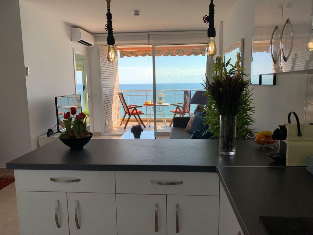 Apartamento Con Vistas Al Mar Primera Linea De Playa Del Postiguet Leilighet Alicante Eksteriør bilde