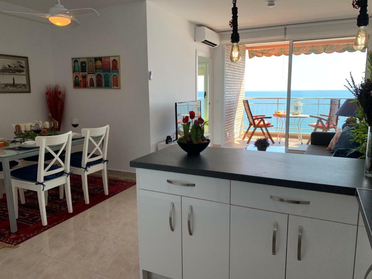 Apartamento Con Vistas Al Mar Primera Linea De Playa Del Postiguet Leilighet Alicante Eksteriør bilde